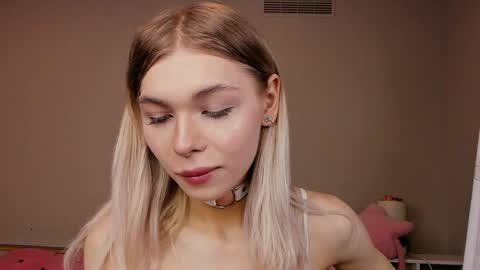 Snapshot of blondy_fina chatting on 05.03.26 blondy_fina online show from 05.03.26