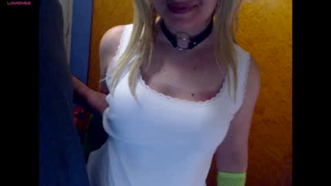 Snapshot of blontsex chatting on 12.08.24 Blontsex online show from 12.08.24