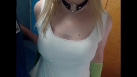 Snapshot of blontsex chatting on 02.07.25 Blontsex online show from 02.07.25