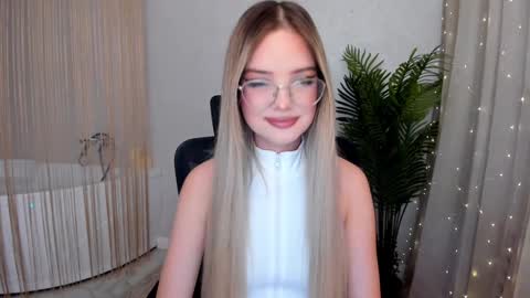 Sophia online show from 01.22.25