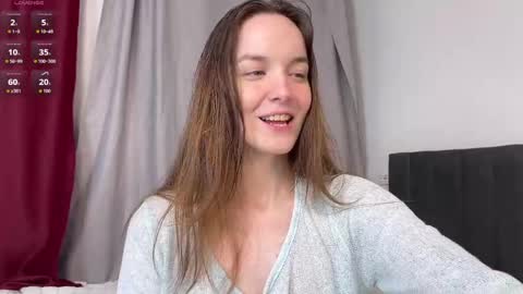 Snapshot of bloomyblue chatting on 05.19.26 bloomyblue online show from 05.19.26