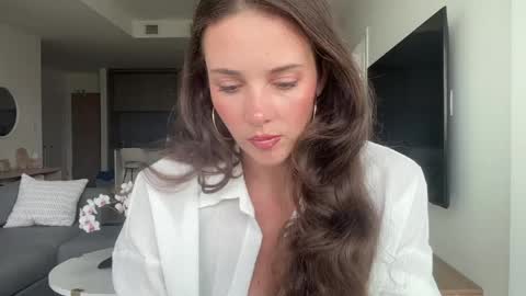 Snapshot of bloomyogi chatting on 05.30.26 Emma Bloom online show from 05.30.26