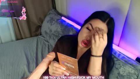 Snapshot of blowjob_queeny chatting on 09.09.25 Welcome guysMy name KatePVT its Open online show from 09.09.25