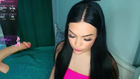 Snapshot of blowjob_queeny chatting on 09.24.25 Welcome guysMy name KatePVT its Open online show from 09.24.25