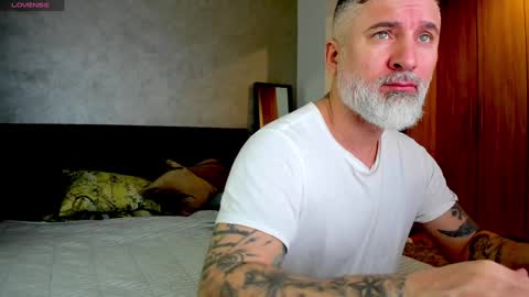 Snapshot of blowmyxxl chatting on 02.03.25 Nico online show from 02.03.25