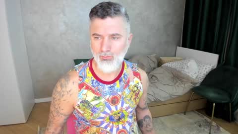 Snapshot of blowmyxxl chatting on 02.06.25 Nico online show from 02.06.25