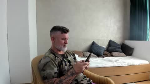 Snapshot of blowmyxxl chatting on 09.11.25 Nico online show from 09.11.25