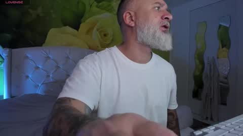 Snapshot of blowmyxxl chatting on 01.18.26 Nico online show from 01.18.26