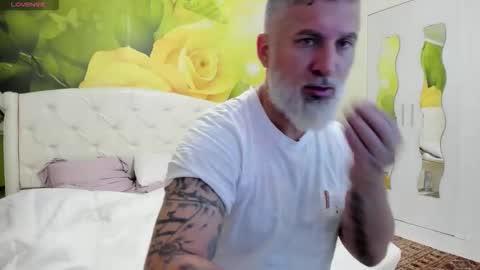 Snapshot of blowmyxxl chatting on 04.04.26 Nico online show from 04.04.26