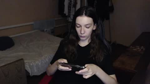 Snapshot of blue__velvet_ chatting on 07.17.26 blue__velvet_ online show from 07.17.26