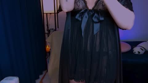 Bonnie fon  tease online show from 01.19.25