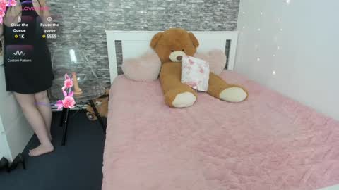 blue candy28 online show from 01.18.25