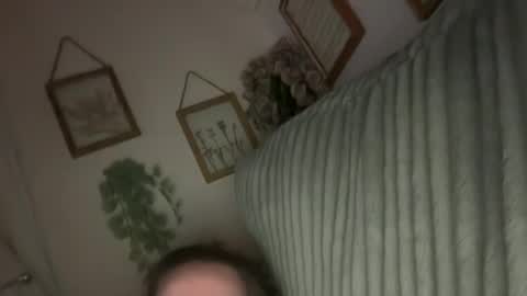 Snapshot of blue_eyes_siren chatting on 06.18.26 Sable Sins online show from 06.18.26