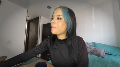 Alice bleu for friends  online show from 01.06.26