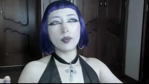 Snapshot of blueberry____ chatting on 10.18.25 sophie  online show from 10.18.25