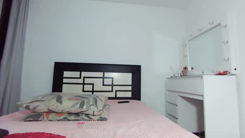 Snapshot of bluediamond_ chatting on 01.18.25 bluediamond_ online show from 01.18.25