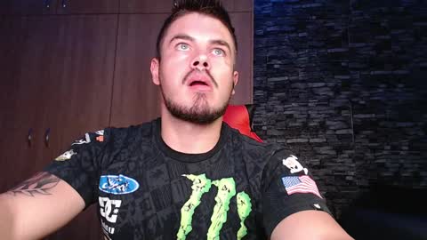 blueeyeboy0 online show from 02.16.25