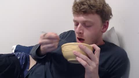 blue eyed twink online show from 02.03.26