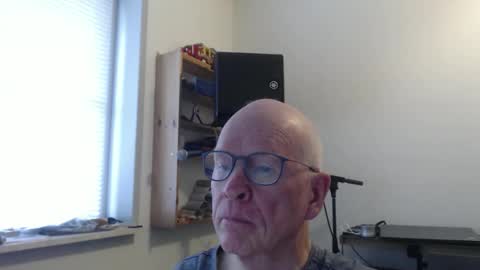 blueeyesn8 online show from 10.25.25