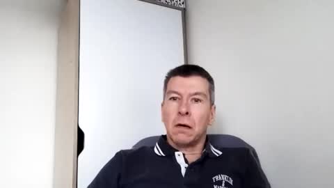 Snapshot of blueeyesteele chatting on 09.15.25 blueeyesteele online show from 09.15.25