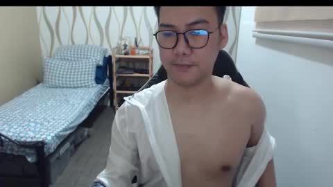 Snapshot of blueranger27 chatting on 03.06.26 Andy Tan online show from 03.06.26