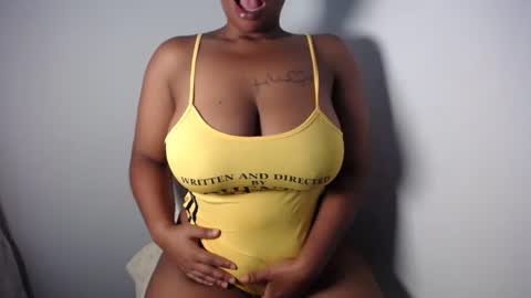 Snapshot of blueyivy chatting on 07.15.26 Babygirl online show from 07.15.26