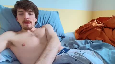 Snapshot of bluezed4 chatting on 02.04.26 blue online show from 02.04.26