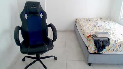  Hey guysI am BrendaWelcome my room online show from 02.26.26