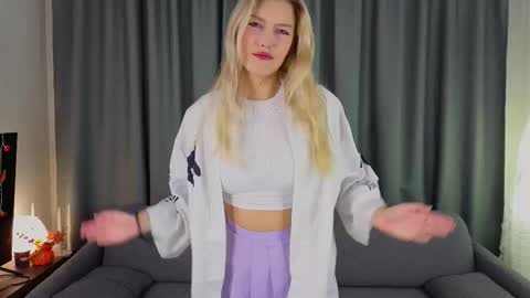 Elina  Next broadcast  online show from 11.10.25