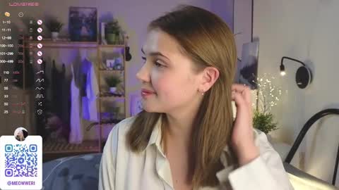 Snapshot of blytheaven chatting on 02.22.25 Erica online show from 02.22.25