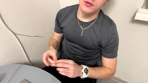 Snapshot of bob_bucks chatting on 02.27.26 bob_bucks online show from 02.27.26