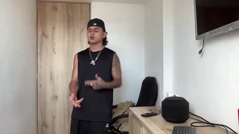 Bob  INDEPENDENT MODEL online show from 09.12.25