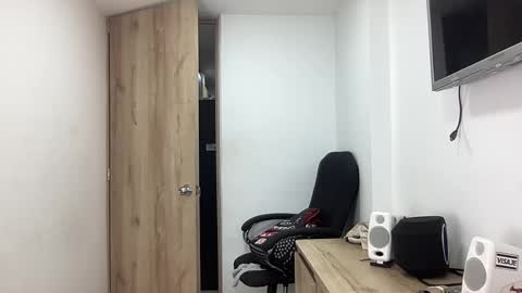 Bob  INDEPENDENT MODEL online show from 09.25.25