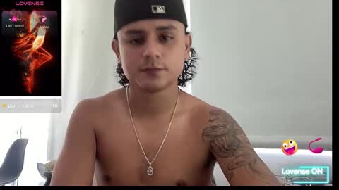 Bob  INDEPENDENT MODEL online show from 10.23.25