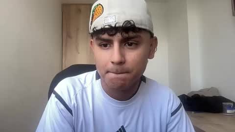 Bob  INDEPENDENT MODEL online show from 03.22.26