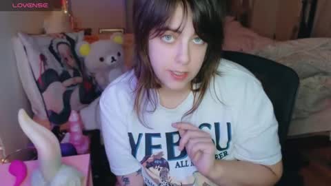 Bobbi Valentine online show from 11.22.25