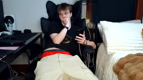 bobby72738 online show from 09.28.25