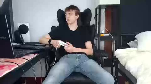 bobby72738 online show from 10.11.25