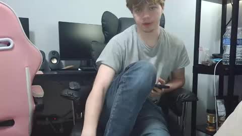 Snapshot of bobby72738 chatting on 04.12.26 bobby72738 online show from 04.12.26