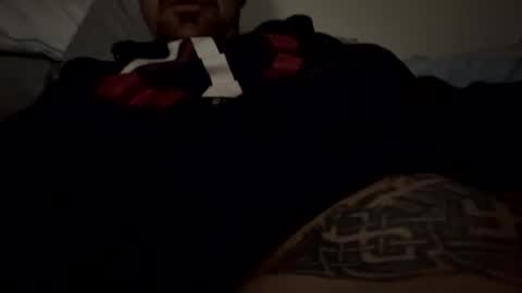 Snapshot of bodyart85_19 chatting on 02.01.25 Bodyart85 19 online show from 02.01.25