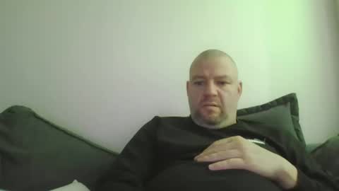 Snapshot of bodyzipper09 chatting on 11.24.25 bodyzipper09 online show from 11.24.25