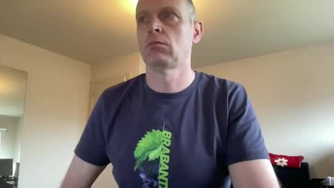 Snapshot of boegieboy76 chatting on 02.05.25 ask me online show from 02.05.25