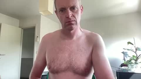 Snapshot of boegieboy76 chatting on 09.09.25 ask me online show from 09.09.25