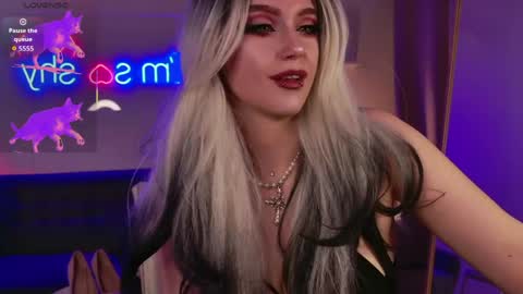 Your Mistress Bella online show from 05.19.26