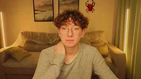 Snapshot of boicute chatting on 11.05.25 ALEXPVT IS OPEN online show from 11.05.25