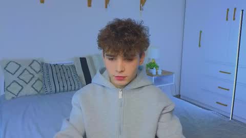 Snapshot of boicute chatting on 11.07.25 ALEXPVT IS OPEN online show from 11.07.25