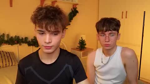 Snapshot of boicute chatting on 12.04.25 ALEXPVT IS OPEN online show from 12.04.25