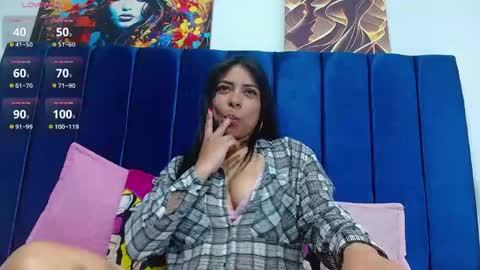 Snapshot of bombom_brown1 chatting on 05.19.26 bombom_brown1 online show from 05.19.26