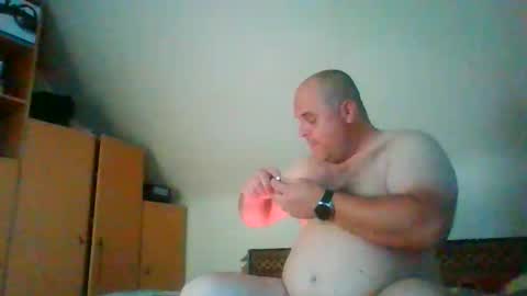 Snapshot of bondsuckslut chatting on 05.27.26 borntosuck online show from 05.27.26