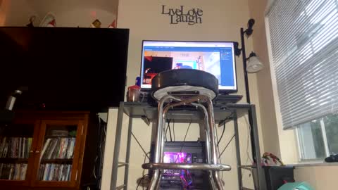 FRECKLES online show from 01.15.25